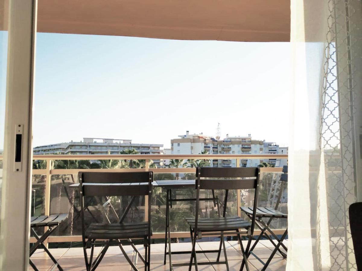 Апартаменты Apartsalou Hawai Экстерьер фото